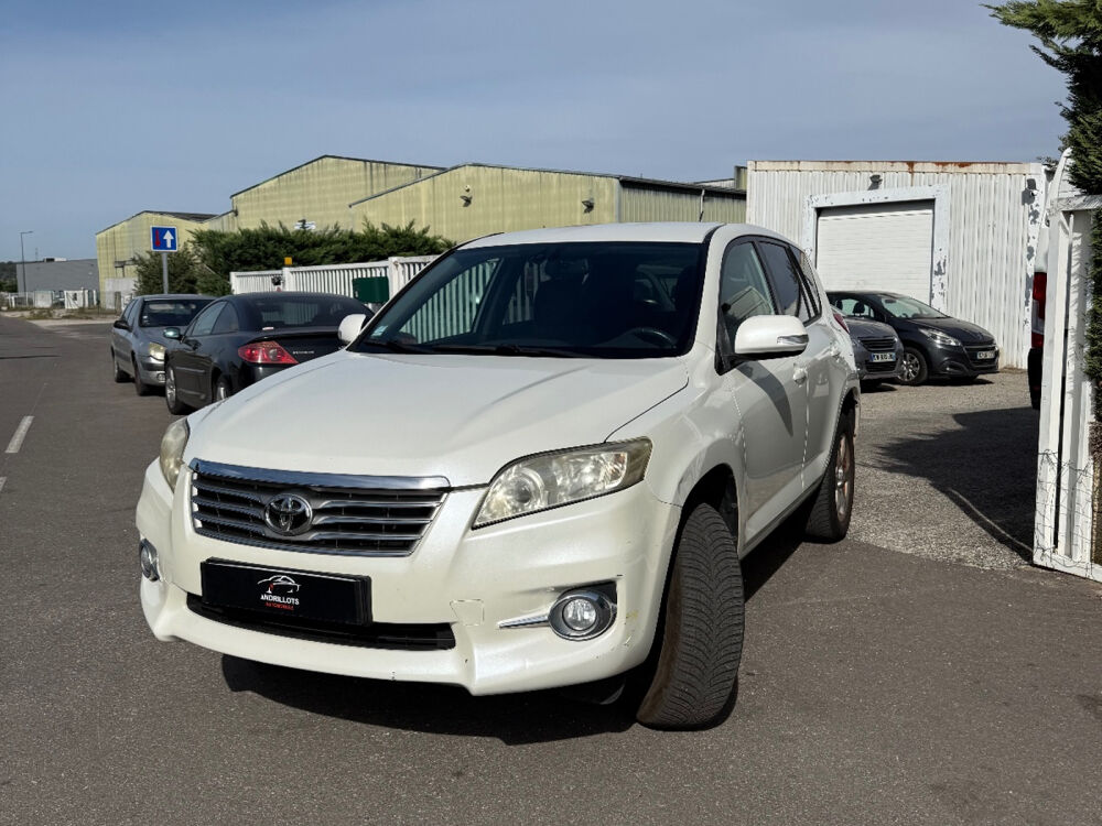 RAV 4 RAV4 150 D-4D 2WD LeCap 2010 occasion 26600 GRANGES LES