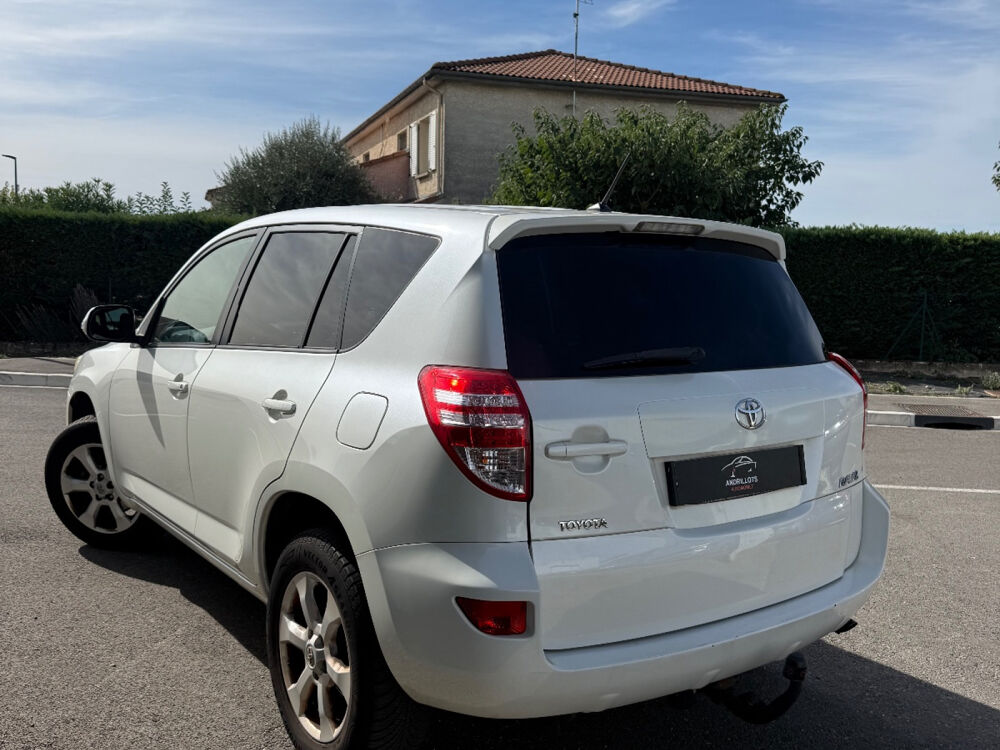 RAV 4 RAV4 150 D-4D 2WD LeCap 2010 occasion 26600 GRANGES LES