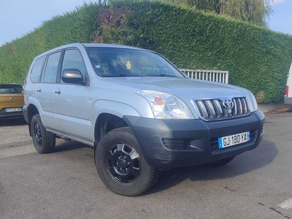 Land Cruiser 173 D-4D GX 2008 occasion 26600 GRANGES LES
