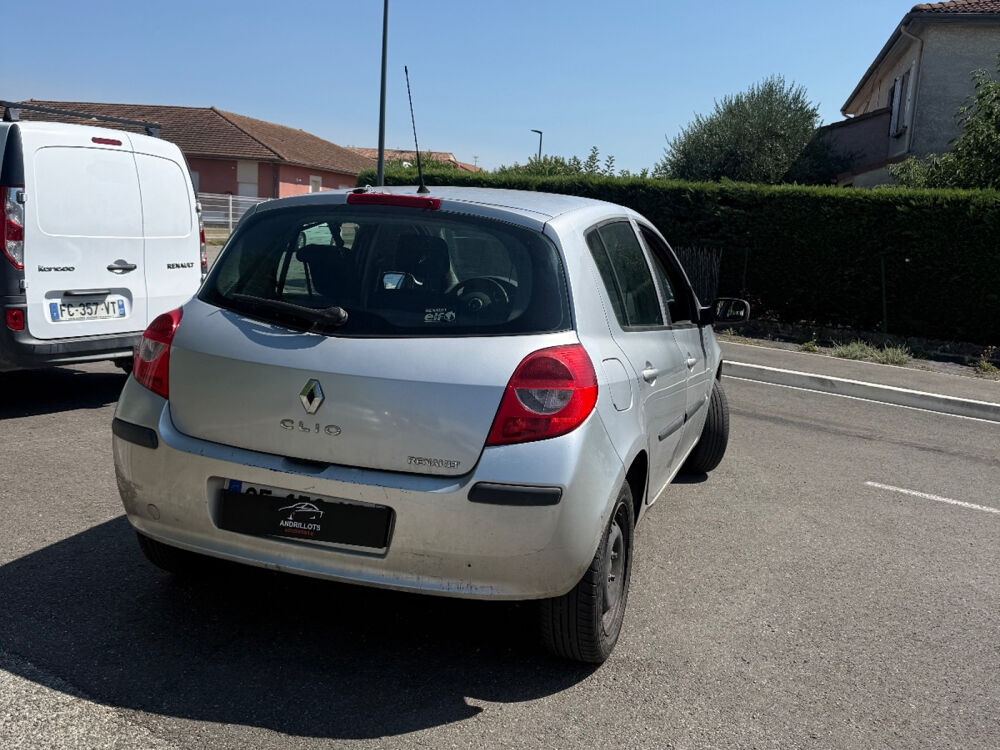 Clio III Clio TCE 100 Dynamique 2007 occasion 26600 GRANGES LES