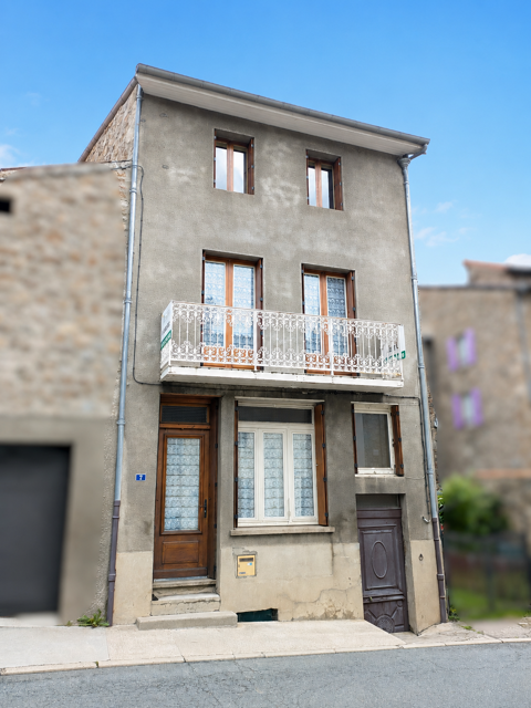   Maison de village 118m2 Saint-Sauveur-en-Rue Maison - 5 pièce(s) - 118 m²