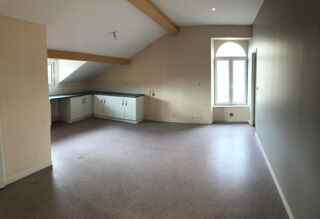  Appartement à louer 3 pièces 88 m²