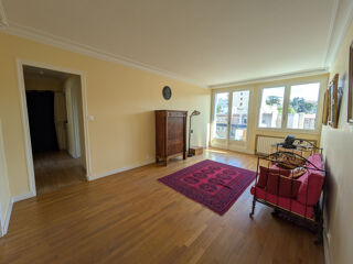  Appartement à louer 4 pièces 83 m²
