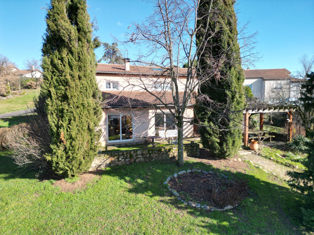 DAVEZIEUX VILLA DE 178 M2 HABITABLES SUR 1334 M2 TERRAIN CLOS