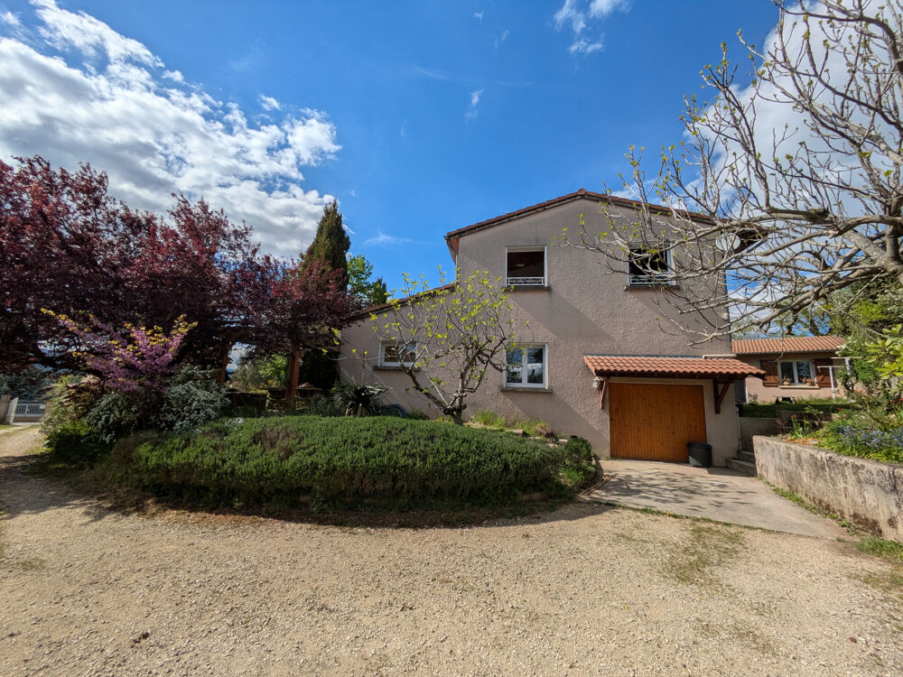 DAVEZIEUX VILLA DE 178 M2 HABITABLES SUR 1334 M2 TERRAIN CLOS