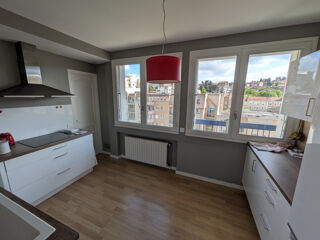  Appartement à louer 4 pièces 83 m²