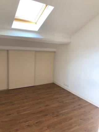  Appartement à louer 3 pièces 88 m²