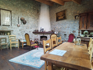  Maison  vendre 6 pices 315 m