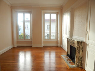  Appartement � louer 6 pi�ces 142 m� Annonay