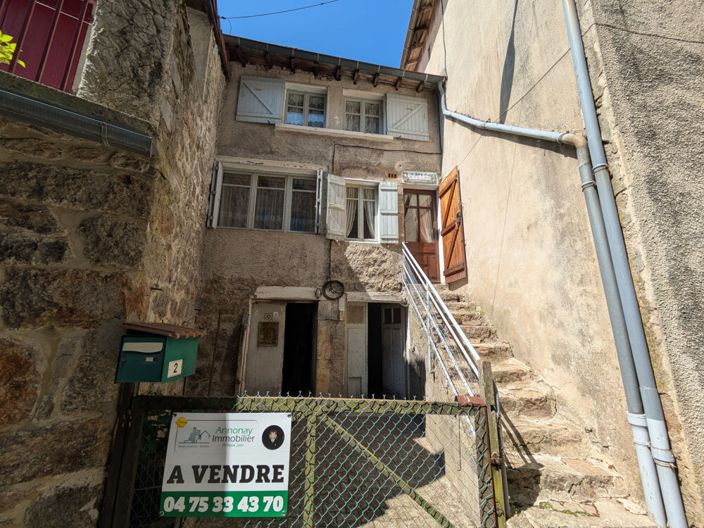 Maison 6 pièces 90 m² · à Lalouvesc · 90 m² · 50 000 €