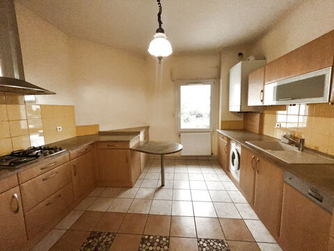  Appartement  louer 4 pices 166 m