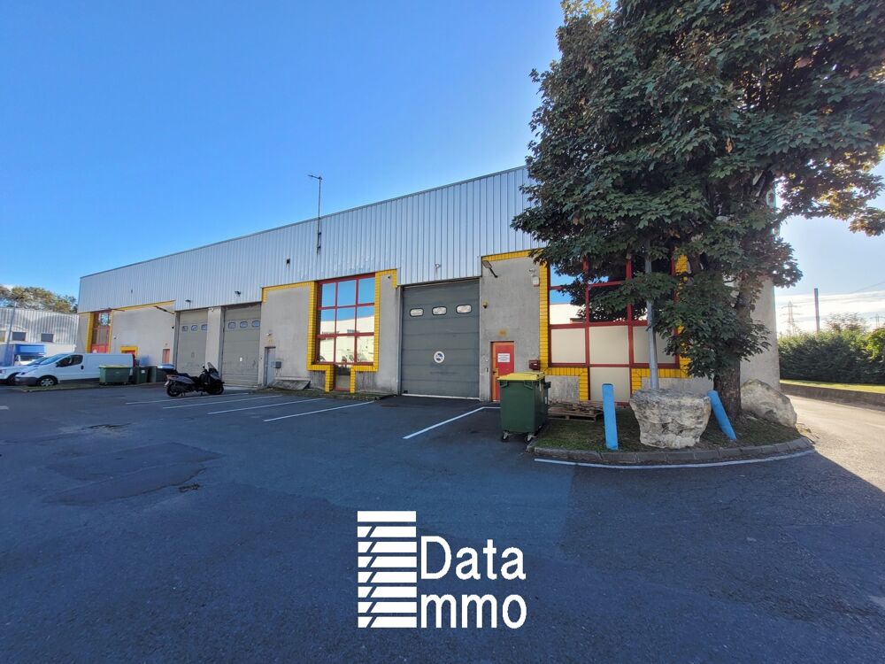   Location / Local industriel - 767 m 