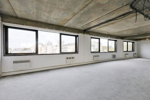   Location / Local industriel - 162 m 