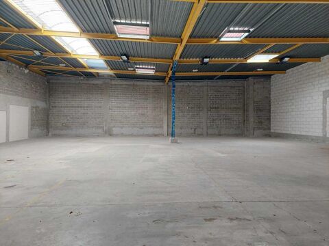 DATA IMMO vous présente à Coignières, 4200 m² d'activ... 31500 78310 Coignires