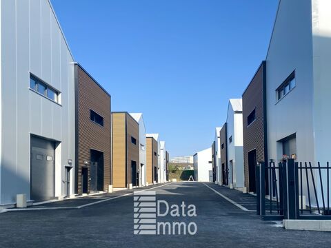 DATA IMMO vous propose à Bagnolet, 4106.3 m² d'activi... 75282 93170 Bagnolet