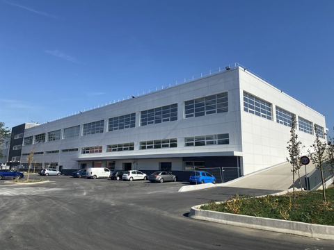 DATA IMMO vous propose à Gennevilliers, 8199.9 m² d'a... 109332 92230 Gennevilliers