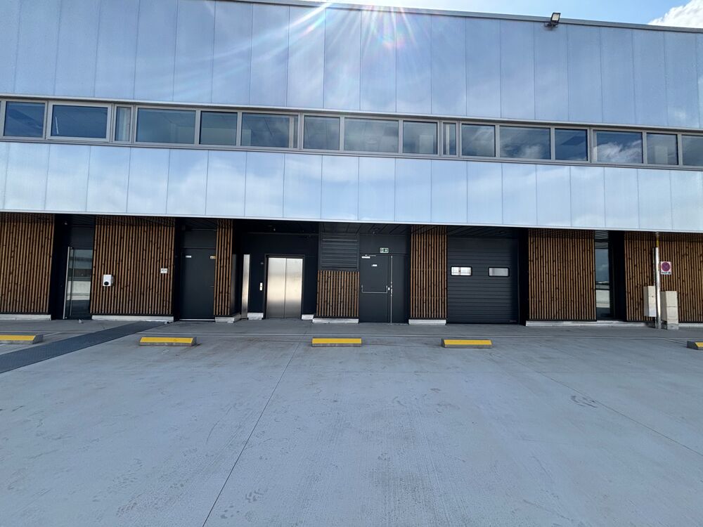   Location / Local industriel - 5446 m 