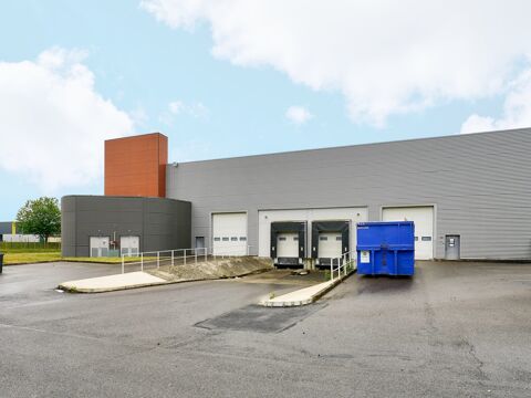 DATA IMMO vous présente à Lieusaint, 3290 m² d'activi... 21933 77127 Lieusaint