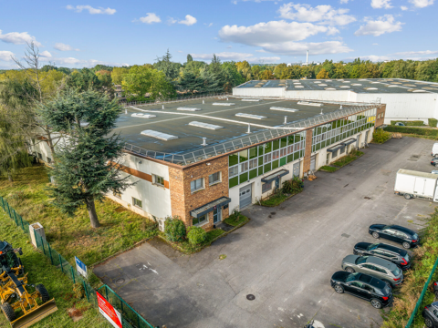 DATA IMMO vous présente aux Ulis, 705 m² d'activité <... 6228 91940 Les ulis