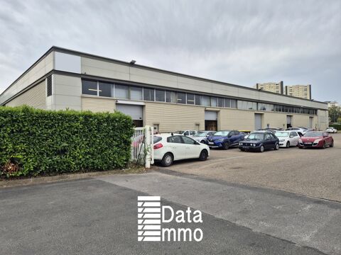   Location / Local industriel - 2006 m 