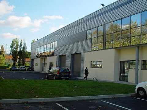 DATA IMMO vous présente au Blanc mesnil, 1423 m² d'ac... 13993 93150 Le blanc mesnil