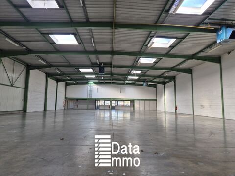 À louer : 1046 m² de locaux d'activités de stockage e... 8281 77400 Saint-thibault-des-vignes