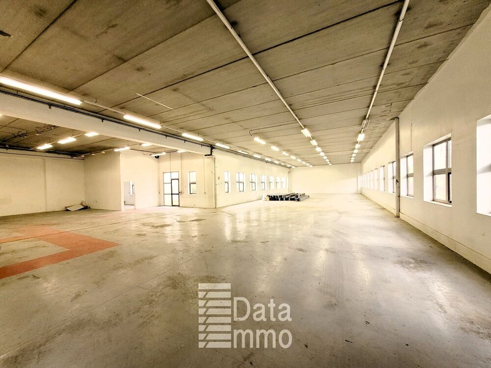   Location / Local industriel - 1232 m 