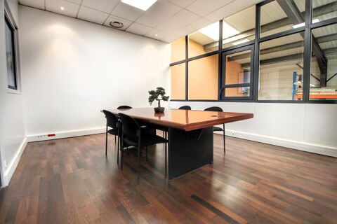   Location / Local industriel - 381 m 
