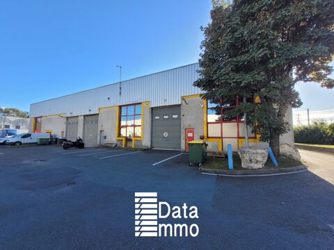À louer : 2 locaux de 375 m² et 392 m² à Bondy <br/><... 6712 93140 Bondy