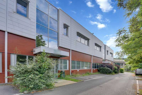DATA IMMO vous propose à Arcueil, 268 m² d'activité <... 3797 94110 Arcueil