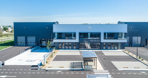 DATA IMMO vous propose à Saint-priest, 1629 m² d'acti... 13320 69800 Saint-priest