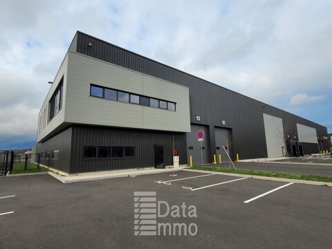 Bâtiment indépendant de 2987 m², divisible en 2 cellu... 35609 77170 Brie-comte-robert