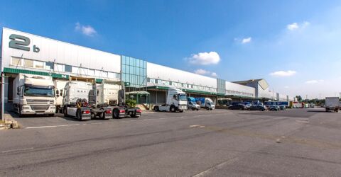 DATA IMMO vous propose à Aulnay sous bois, 1484 m² d'... 13603 93600 Aulnay sous bois