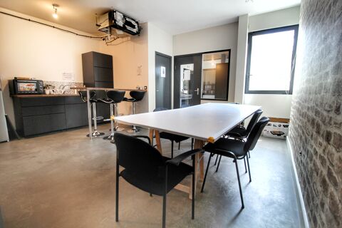   Location / Local industriel - 381 m 