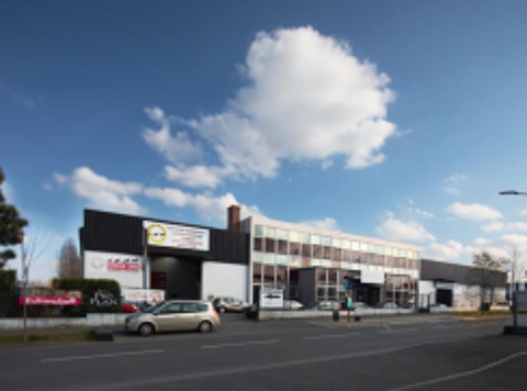 DATA IMMO vous présente à Morangis, 670 m² d'activité... 5025 91420 Morangis