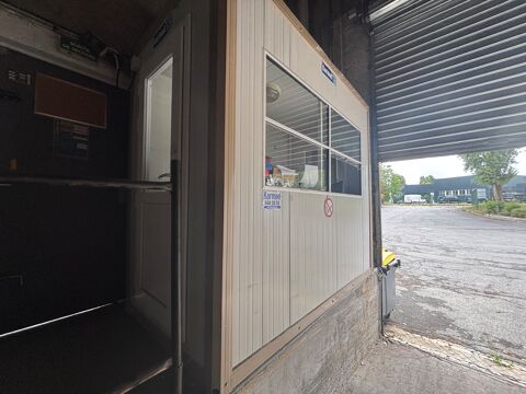   Location / Local industriel - 680 m 