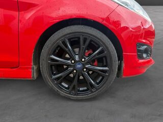 Fiesta RED EDITION 2015 occasion 30900 Nimes