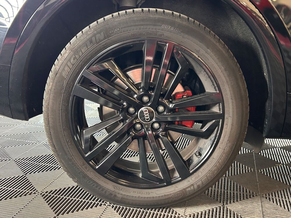 Q5 SB 55 TFSI-E 367 QUATTRO S LINE BLACK EDITION S TRONIC P2 2023 occasion 73290 La Motte-Servolex