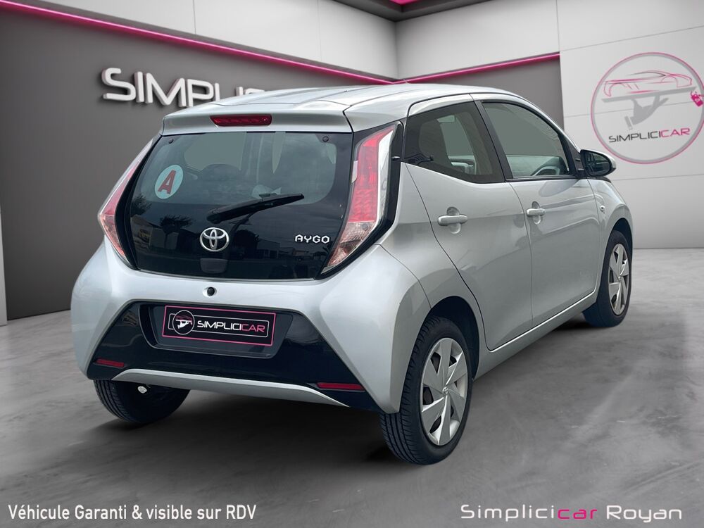 Aygo 1.0 VVT-i 69ch x-play x-shift 5p 2016 occasion 17200 Saint-Sulpice-de-Royan