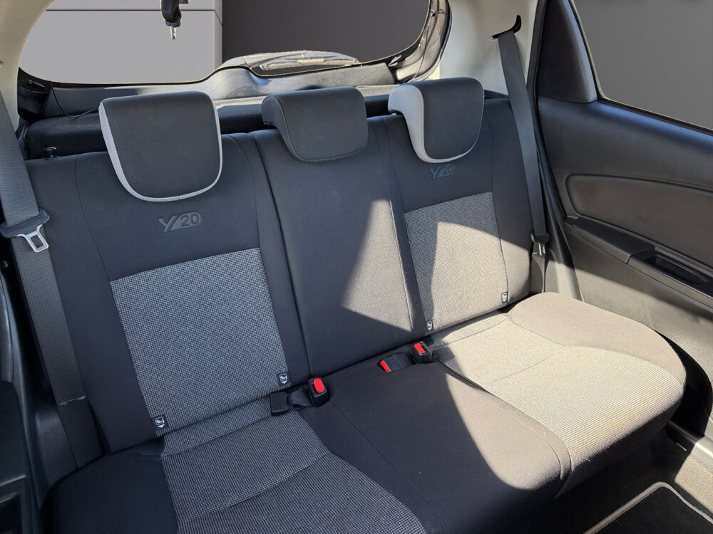 Divers 1.0 VVTI 72 pro 2018 occasion 69730 Genay