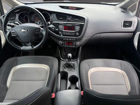 Ceed 1.6 GDI 135 PREMIUM 2015 occasion 69730 Genay