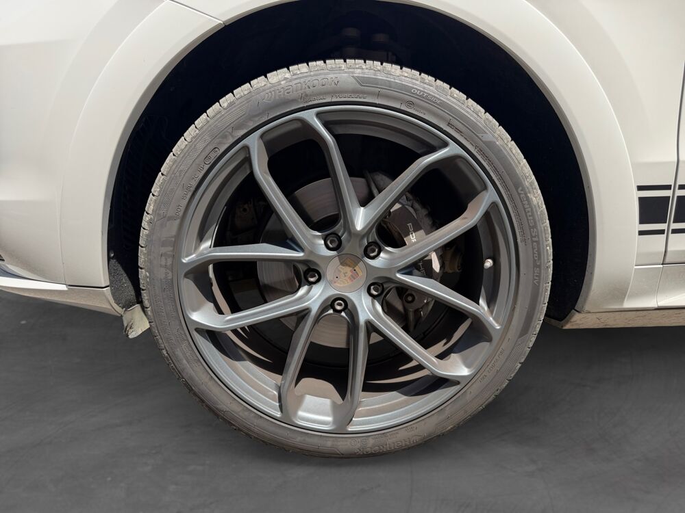 Cayenne 3.0 V6 E-HYBRID COUPE PLATINIUM EDITION 2021 occasion 69730 Genay