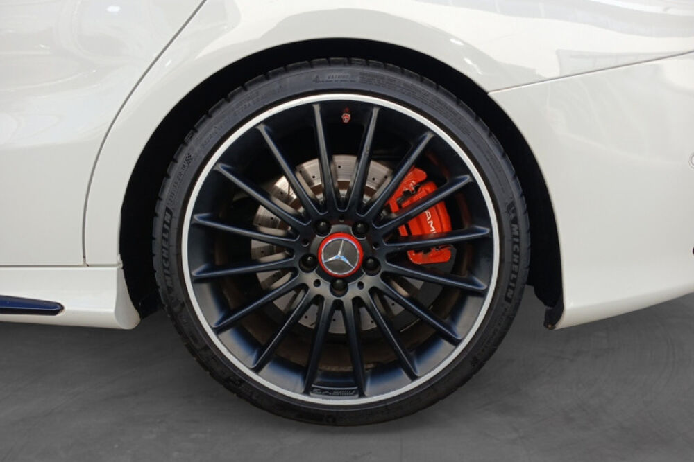 Classe CLA CLA 45 AMG ORANGE ART EDITION 4MATIC BA 2016 occasion 13600 La Ciotat