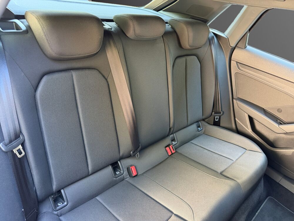 A3 2.0 TDI 150 DESIGN LUXE S TRONIC 2022 occasion 30900 Nimes