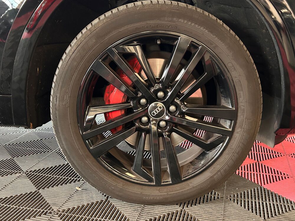 Q5 SB 55 TFSI-E 367 QUATTRO S LINE BLACK EDITION S TRONIC P2 2023 occasion 73290 La Motte-Servolex