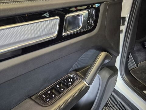 Cayenne COUPE 3.0 V6 462 E-HYBRID AUTO 2023 occasion 73290 La Motte-Servolex