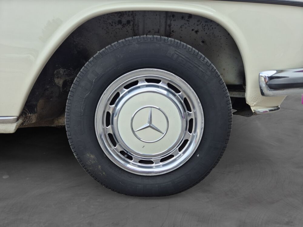 230 1972 occasion 26000 Valence