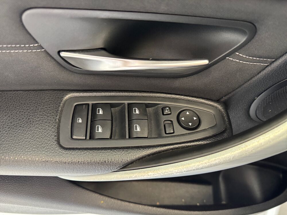 S&eacute;rie 3 TOURING 318D XD 143 BUSINESS 2013 occasion 80080 Amiens