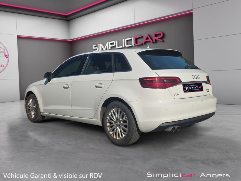 A3 1.4 TFSI 150 AMBITION LUXE S TRONIC 2014 occasion 49070 Beaucouz&eacute;