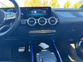 Classe GLA GLA 220 D 4MATIC AMG LINE EDITION DCT 2022 occasion 13600 La Ciotat